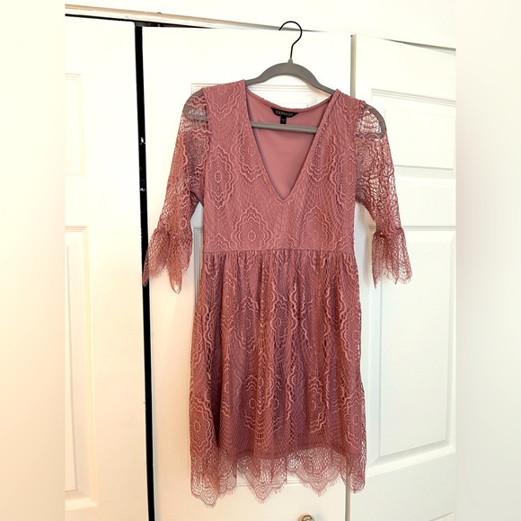 Express Fuschia Lace Dress - Picture 2 of 2